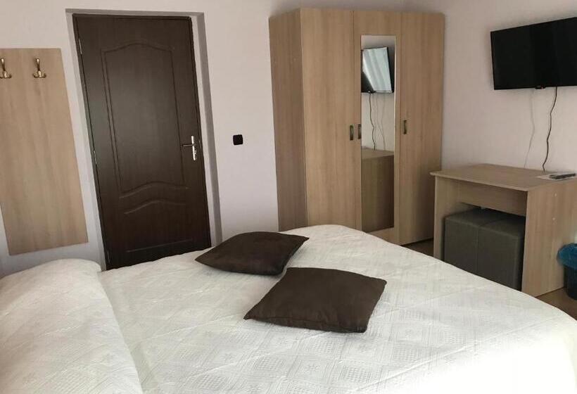 اتاق استاندارد با تخت بزرگ, Pensiunea Granada