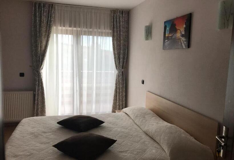 اتاق استاندارد با تخت بزرگ, Pensiunea Granada