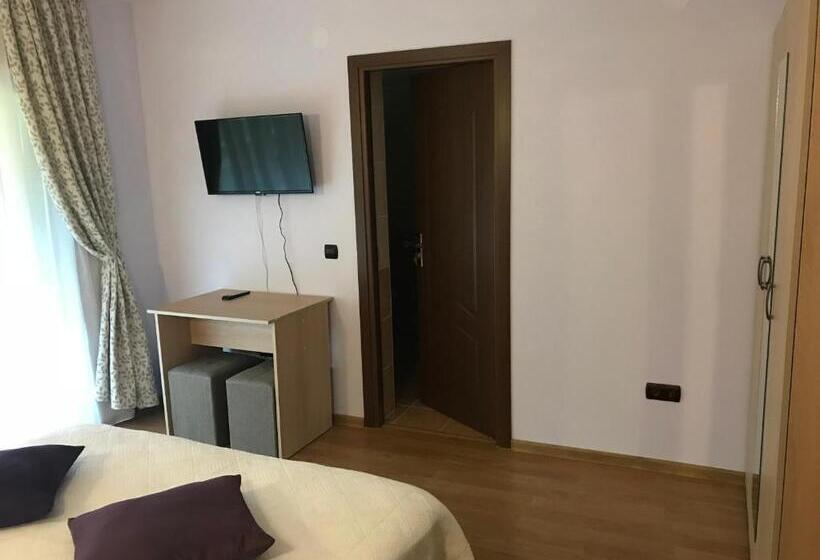 اتاق استاندارد با تراس, Pensiunea Granada