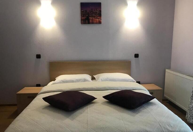 اتاق استاندارد با تراس, Pensiunea Granada