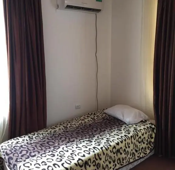 اتاق استاندارد چهار تخته, Hostel One