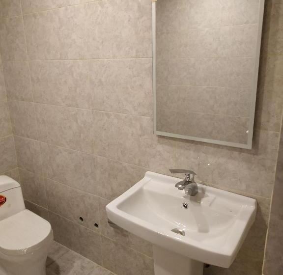 اتاق استاندارد سه نفره, Hostel One