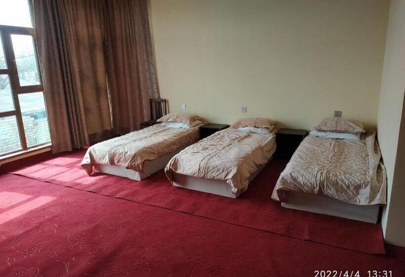 اتاق استاندارد سه نفره, Hostel One