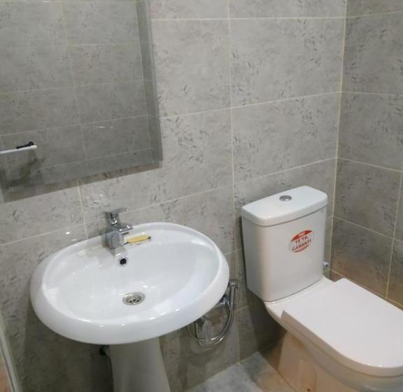 اتاق استاندارد, Hostel One