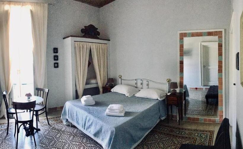 Номер Стандарт, Borgo Civico 10