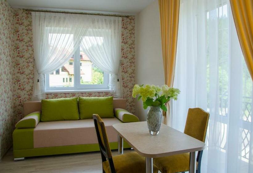 آپارتمان 1 خوابه, Triumph