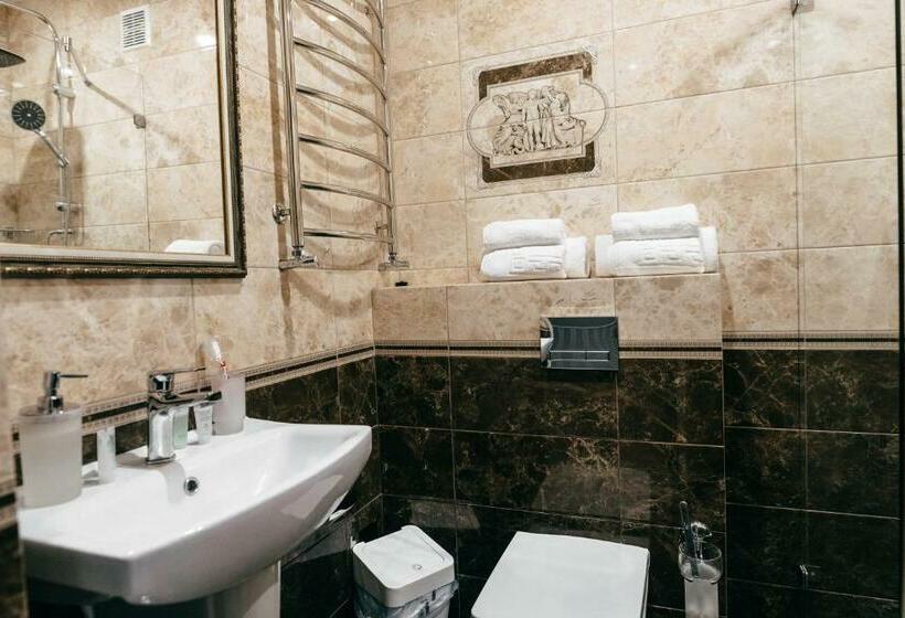 آپارتمان 1 خوابه, Triumph