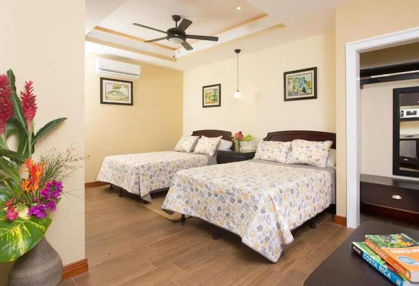 اتاق استاندارد با چشم‌انداز باغ, Airport Costa Rica B&b