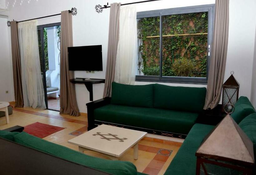 시니어 스위트, Borjs Hotel Suites & Spa