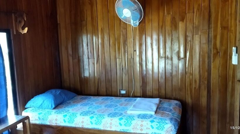 コンフォートトリプルルーム, Hostel Marisol