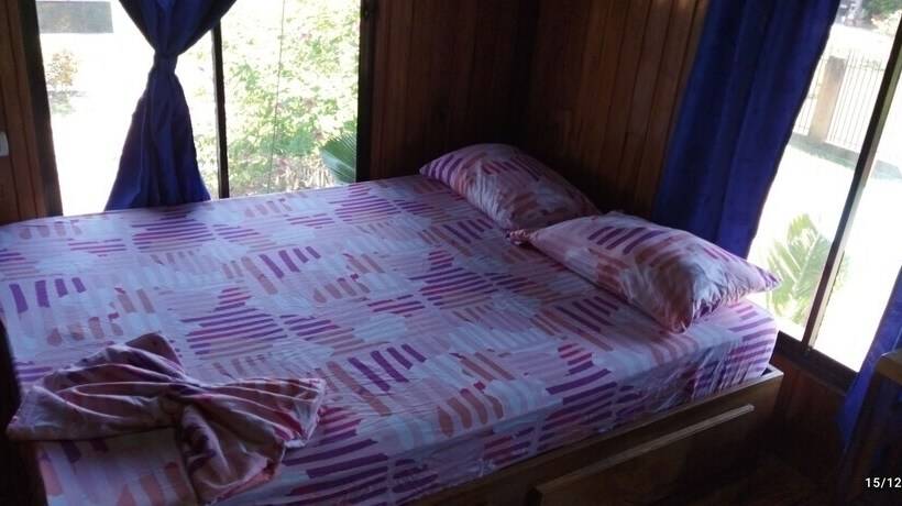 اتاق راحتی سه تخته, Hostel Marisol