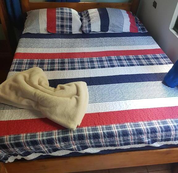 اتاق سوپریور, Hostel Marisol