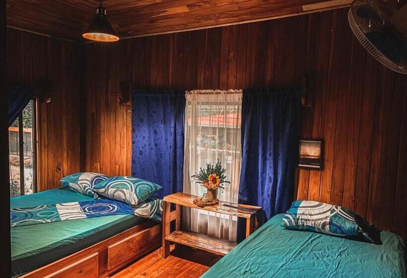 اتاق راحتی سه تخته, Hostel Marisol