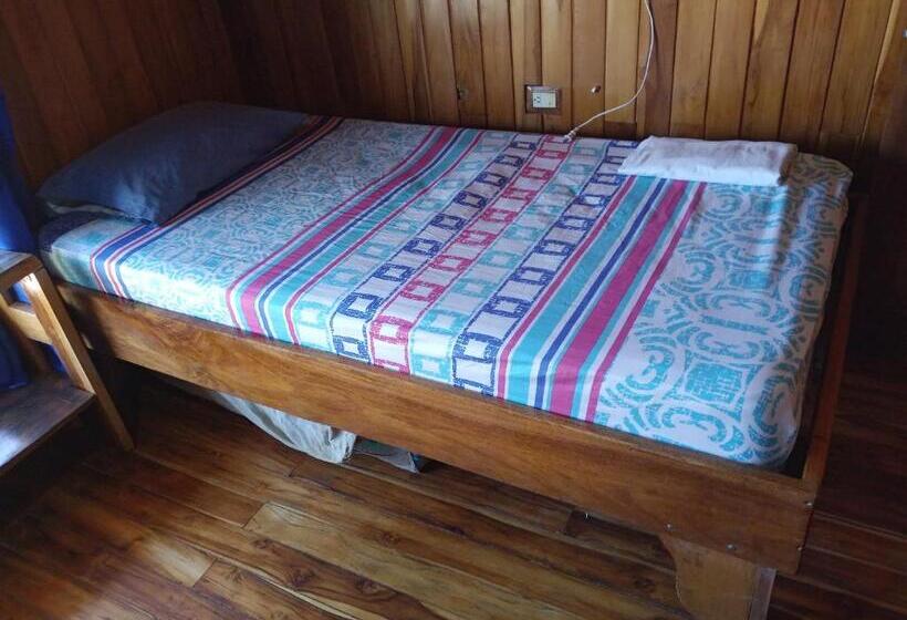 Трехместный Номер Комфорт, Hostel Marisol