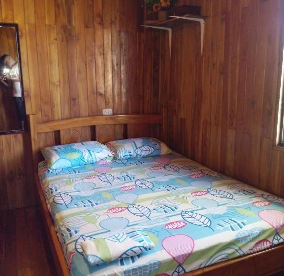 اتاق استاندارد با تخت بزرگ, Hostel Marisol