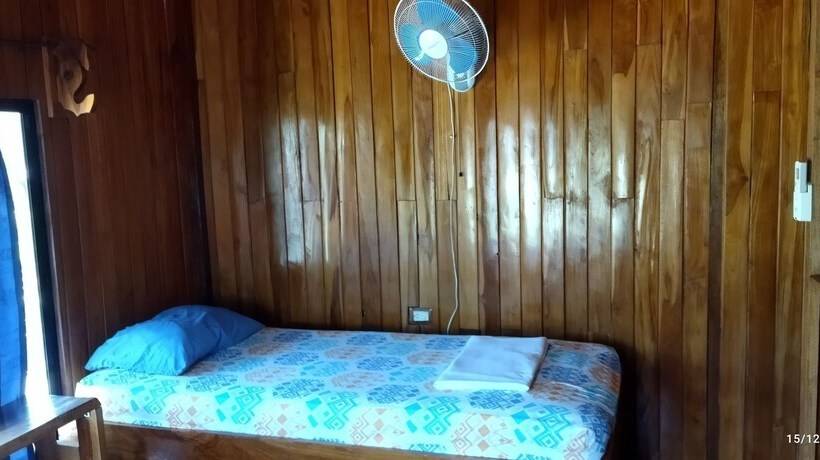 コンフォートトリプルルーム, Hostel Marisol