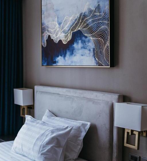 Superior Oda, Pvl Suites