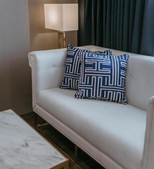 Junior Süit, Pvl Suites