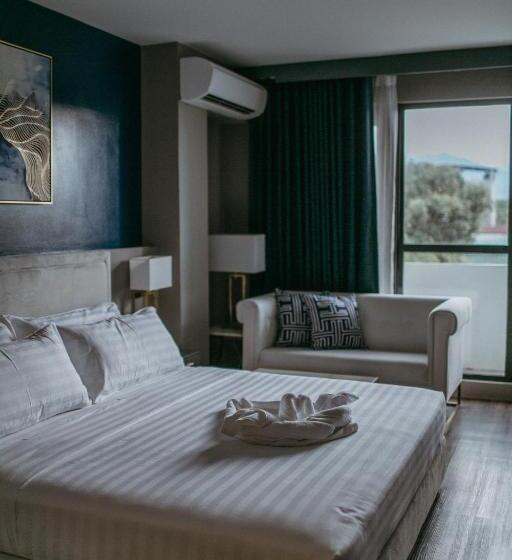 Junior Süit, Pvl Suites