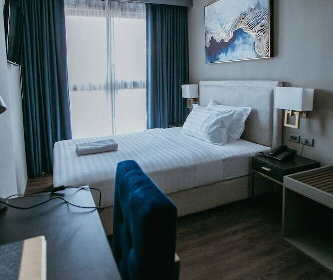 Superior Oda, Pvl Suites