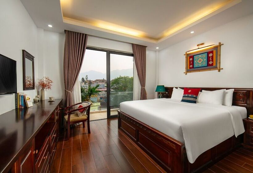 اتاق لوکس با بالکن, Sapa Mountain Queen House