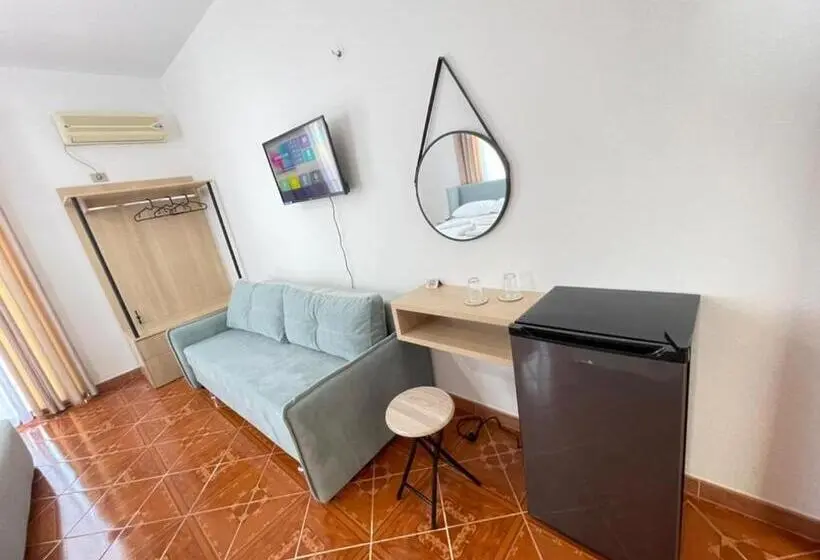 اتاق لوکس چهار تخته, Villa Gaudium