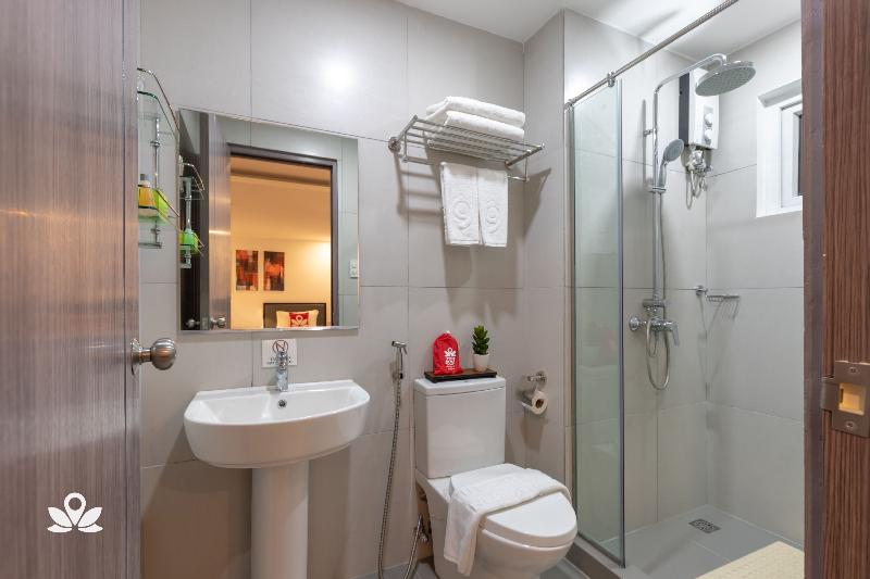 Номер Deluxe, Studio 89 Katipunan Qc