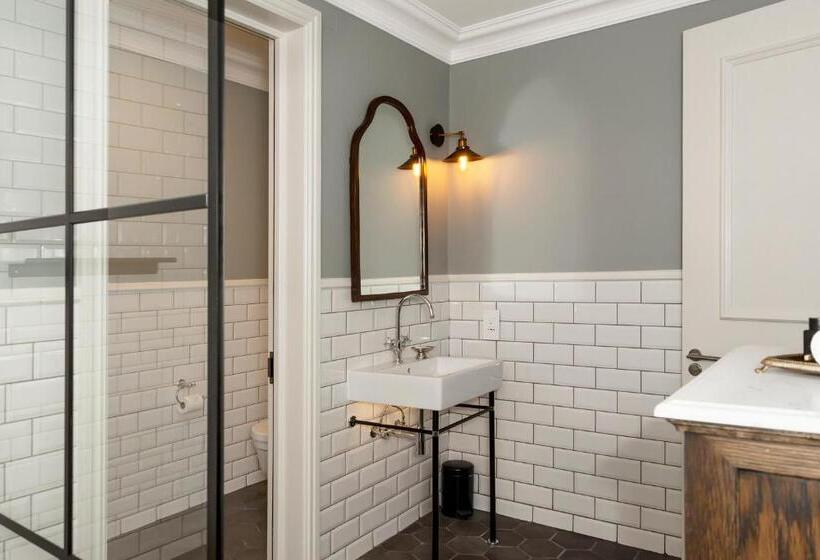 اتاق لوکس, The Weinberg Windhoek