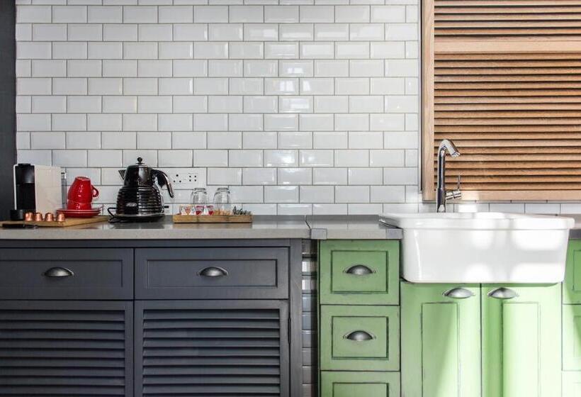 اتاق استاندارد, The Weinberg Windhoek