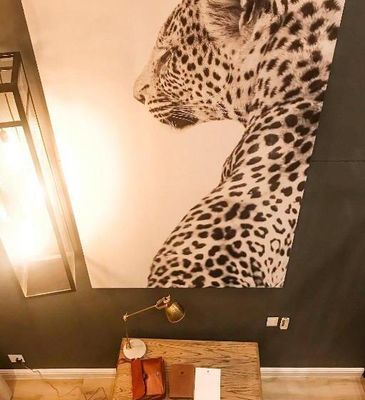 اتاق استاندارد, The Weinberg Windhoek