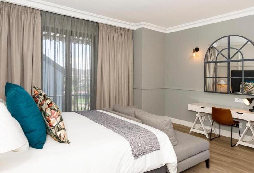 اتاق استاندارد با بالکن, The Weinberg Windhoek