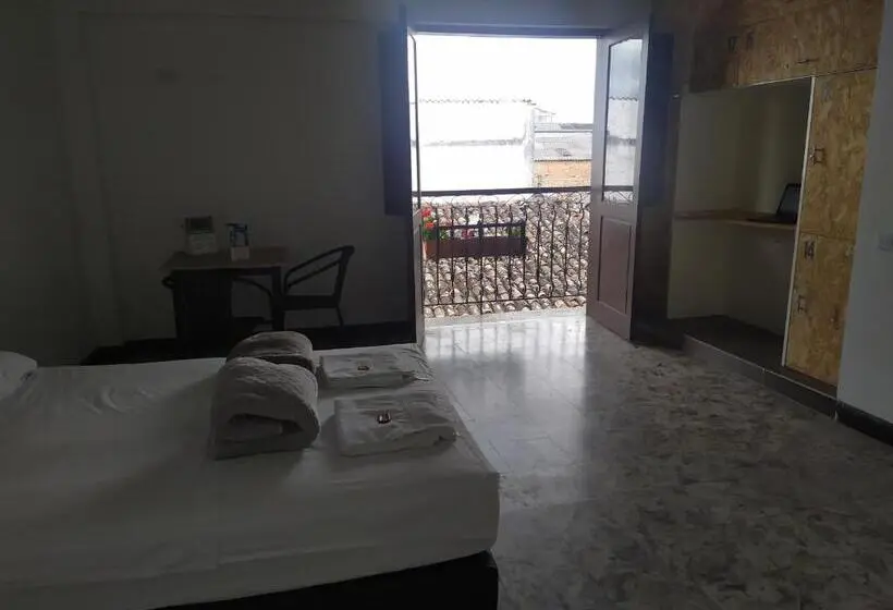 Deluxe Kamer met Balkon, Les Balcons Hostel