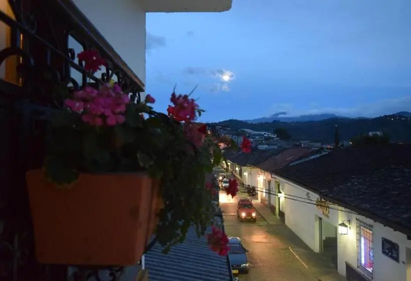 Deluxe Kamer met Balkon, Les Balcons Hostel