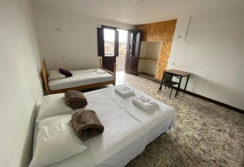 Deluxe Kamer met Balkon, Les Balcons Hostel