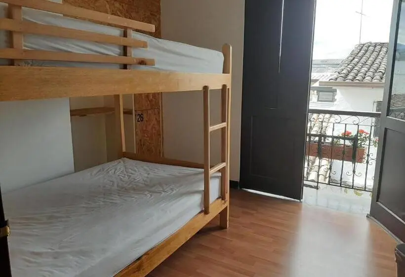 Standaardkamer met Balkon, Les Balcons Hostel