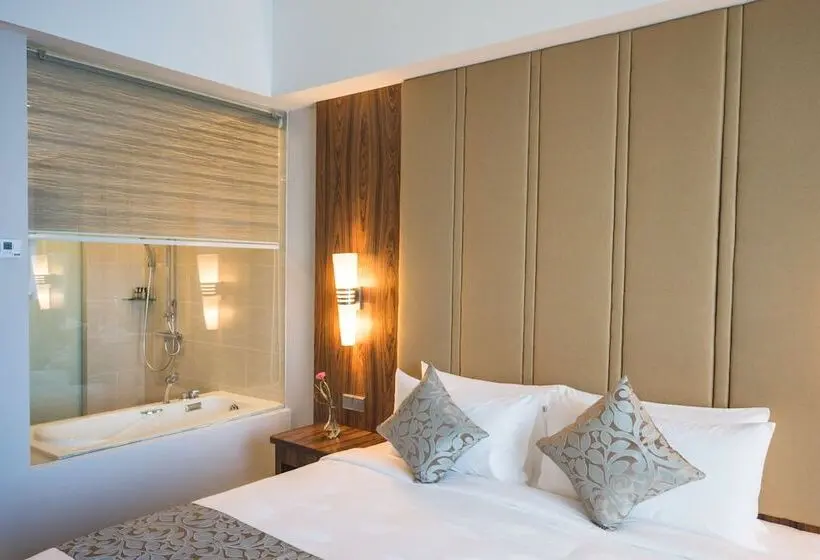 キングサイズベッドのスタンダードルーム, Zenith Hotel Putrajaya