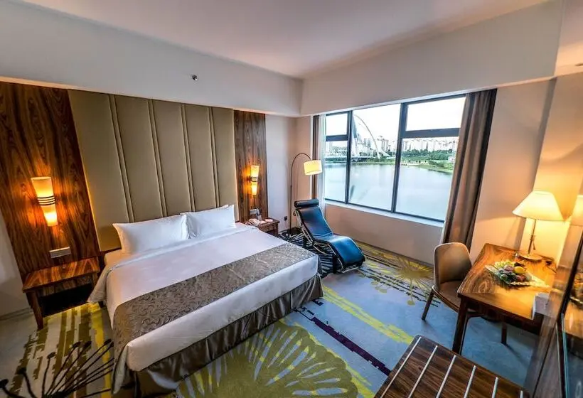 キングサイズベッドのクラブルーム, Zenith Hotel Putrajaya