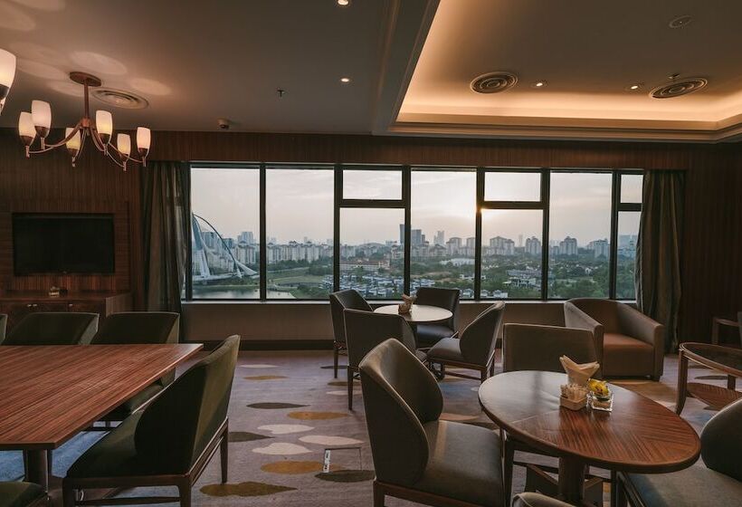 キングサイズベッドのクラブルーム, Zenith Hotel Putrajaya