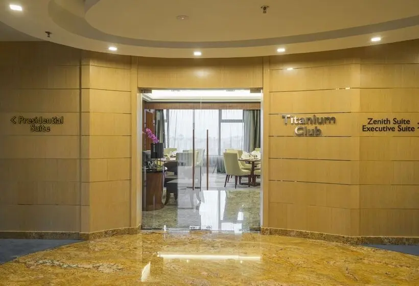 キングサイズベッドのクラブルーム, Zenith Hotel Putrajaya