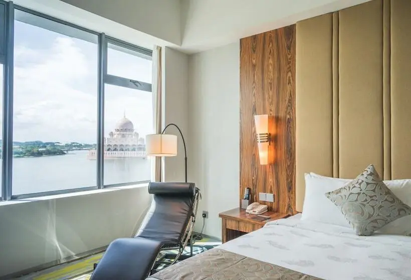 キングサイズベッドのデラックスルーム, Zenith Hotel Putrajaya