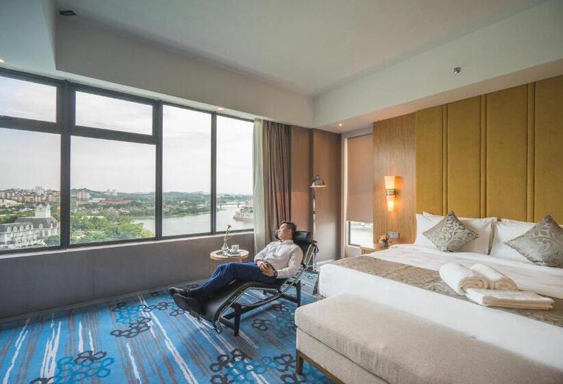 キングサイズベッドのデラックスルーム, Zenith Hotel Putrajaya