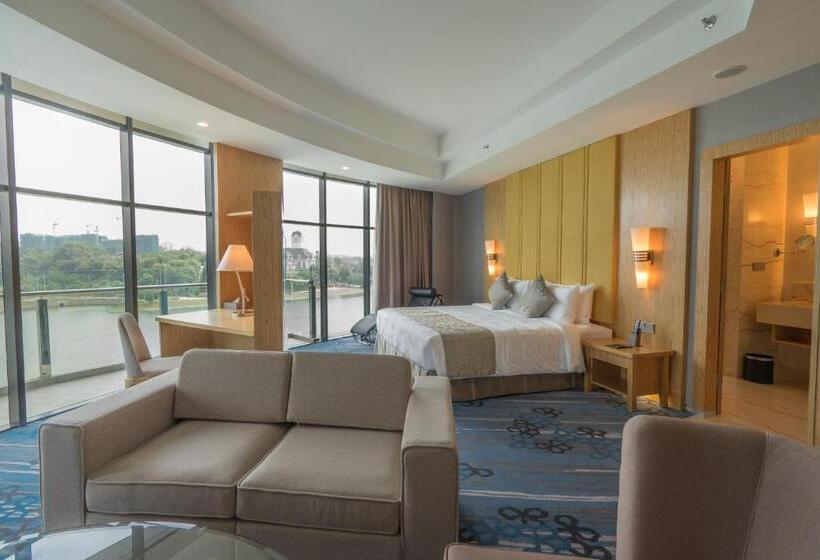 Президентский Люкс, Zenith Hotel Putrajaya