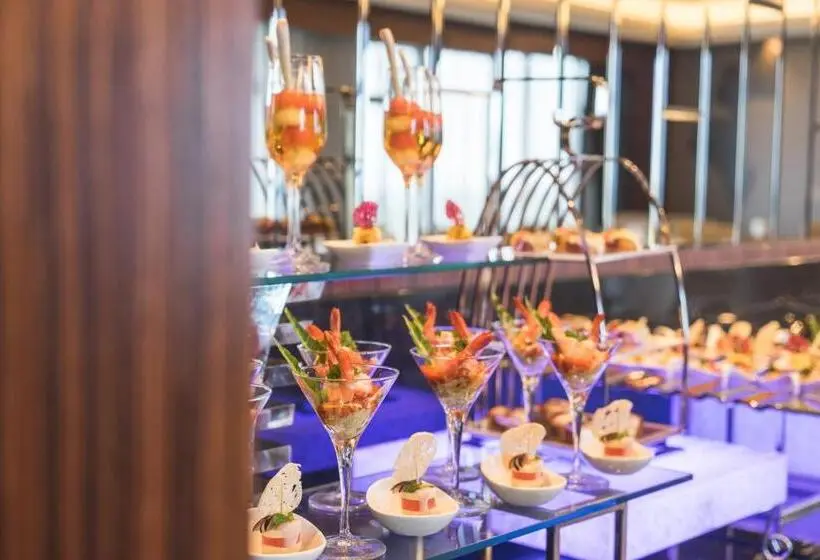 キングサイズベッドのクラブルーム, Zenith Hotel Putrajaya