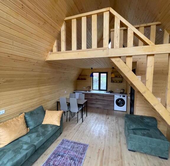 کلبه ییلاقی سوپریور یک خوابه, Guesthouse Elli & Cottages