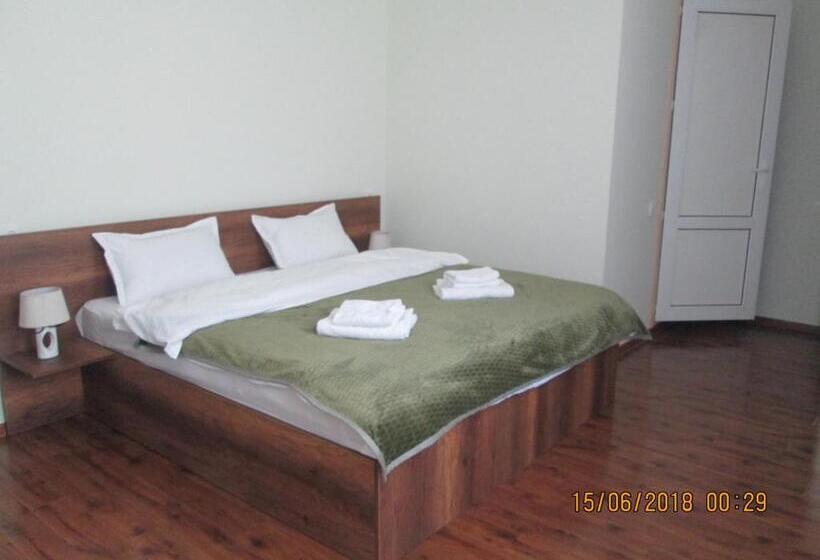 اتاق لوکس, Guesthouse Elli & Cottages