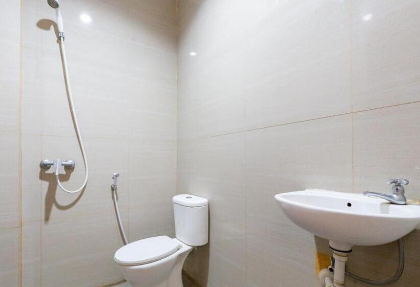 Номер Стандарт, Reddoorz @ Raya Ngagel 2