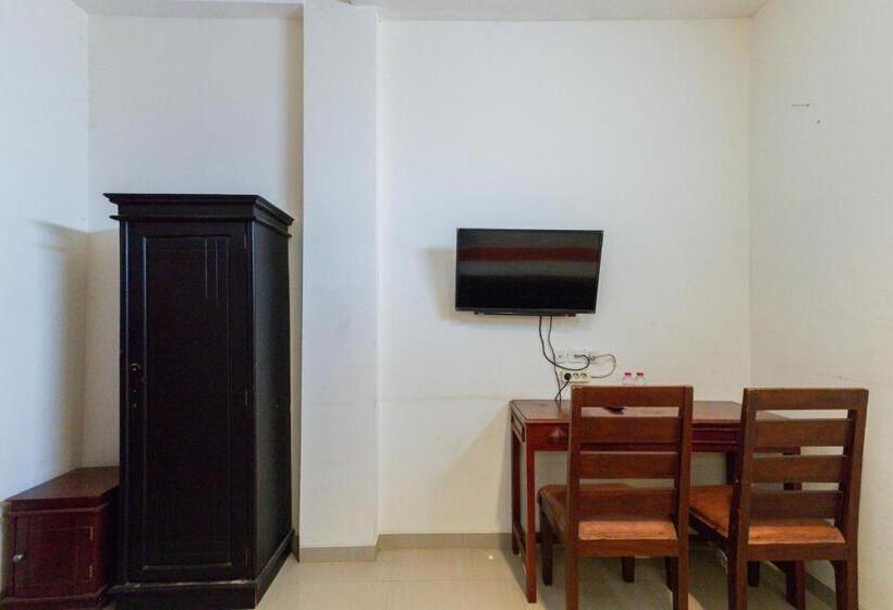 Номер Стандарт, Reddoorz @ Raya Ngagel 2