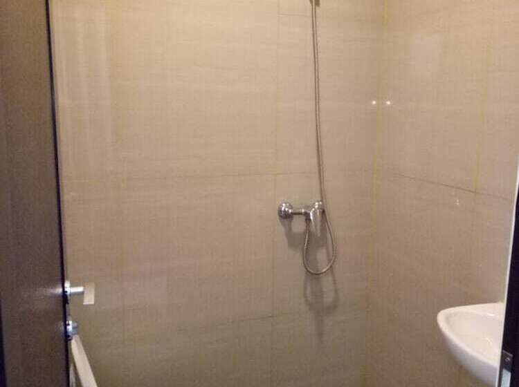 غرفة قياسية, Reddoorz @ Raya Ngagel 2