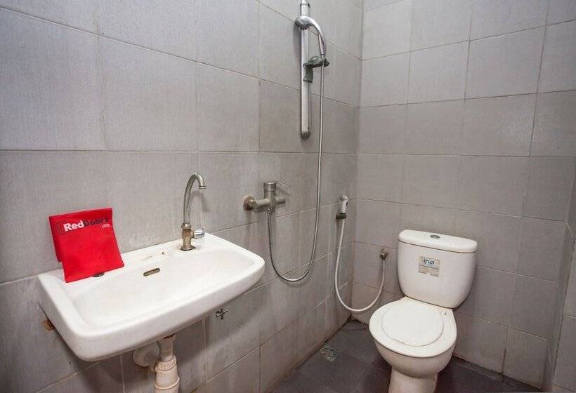 غرفة قياسية, Reddoorz @ Raya Ngagel 2