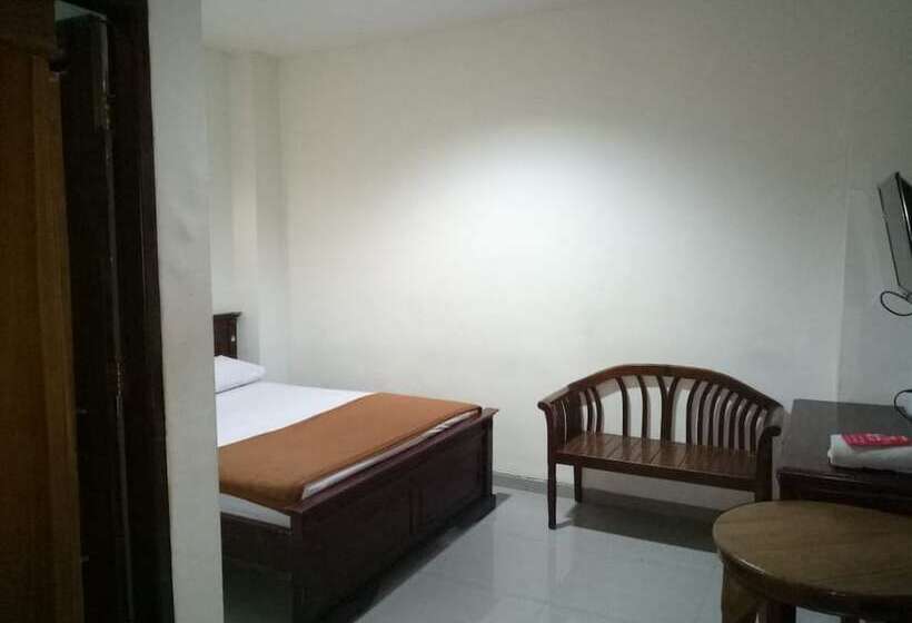 غرفة قياسية, Reddoorz @ Raya Ngagel 2